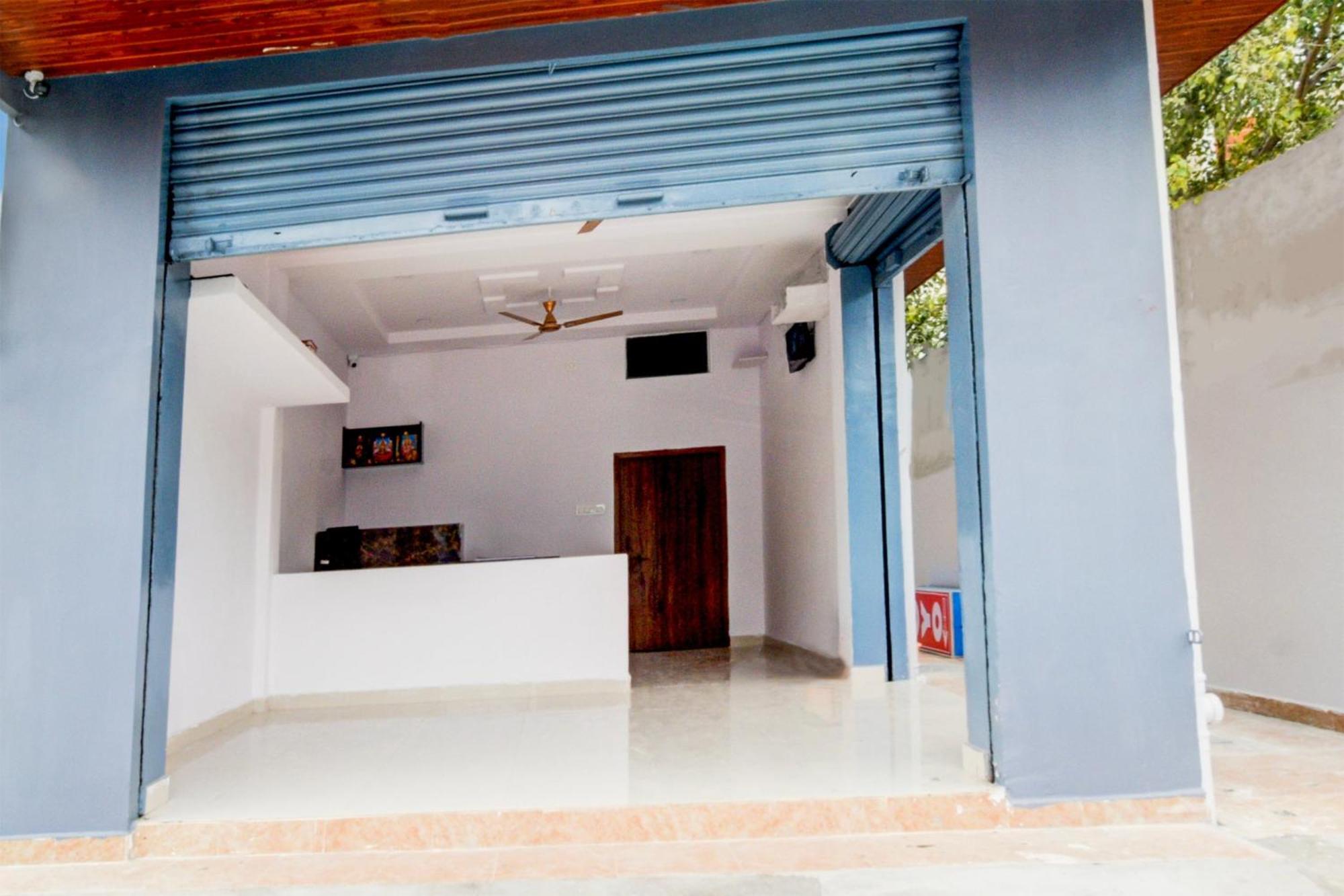Hotel O D N Groups Sururnagar Bagian luar foto
