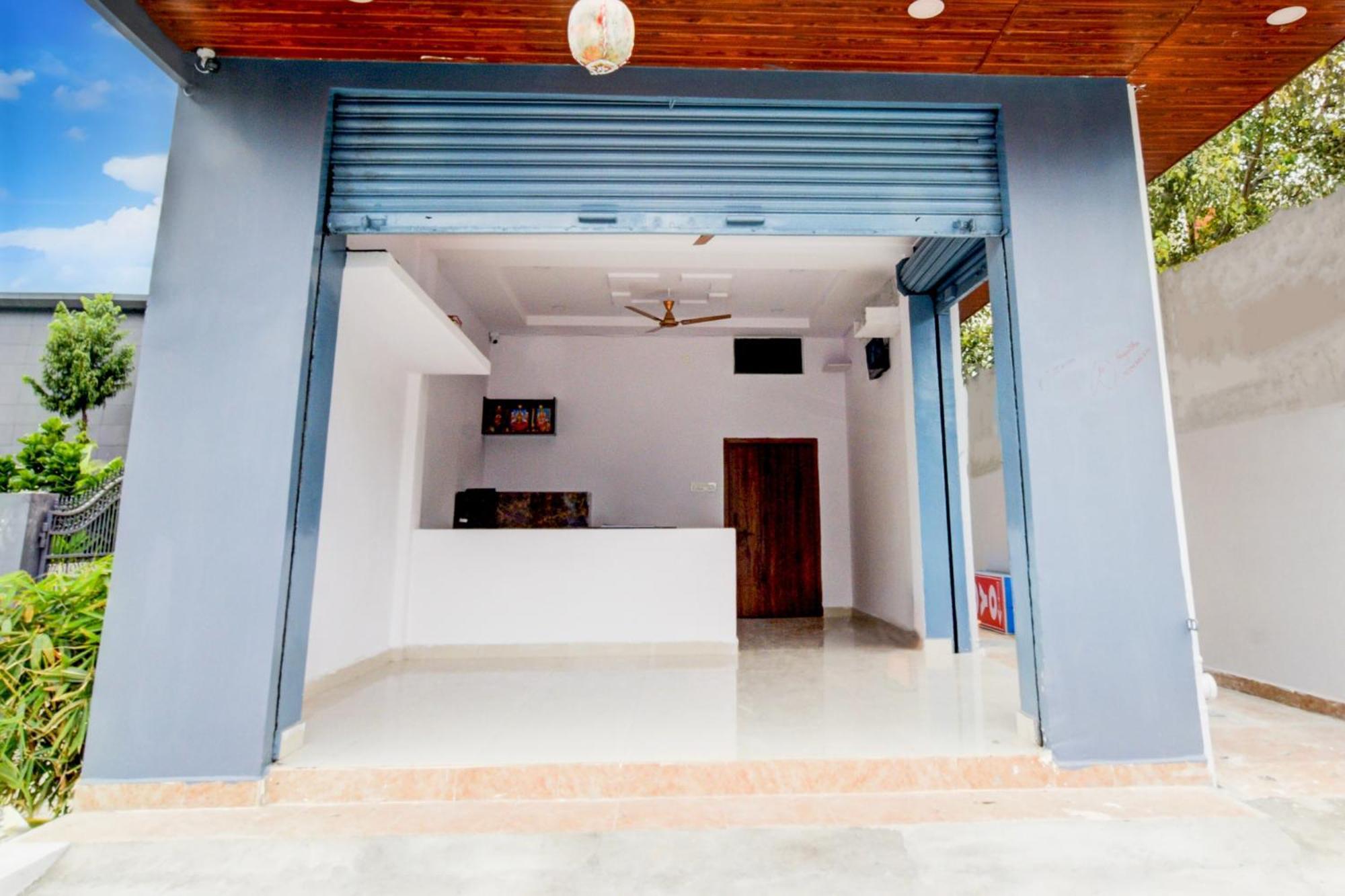 Hotel O D N Groups Sururnagar Bagian luar foto
